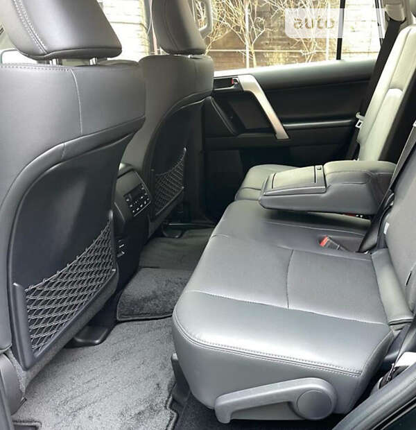 Позашляховик / Кросовер Toyota Land Cruiser Prado 2022 в Ірпені