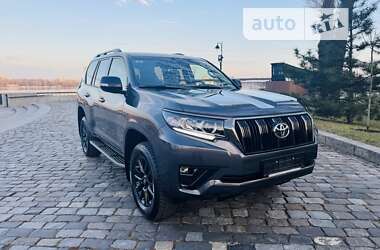 Внедорожник / Кроссовер Toyota Land Cruiser Prado 2021 в Киеве