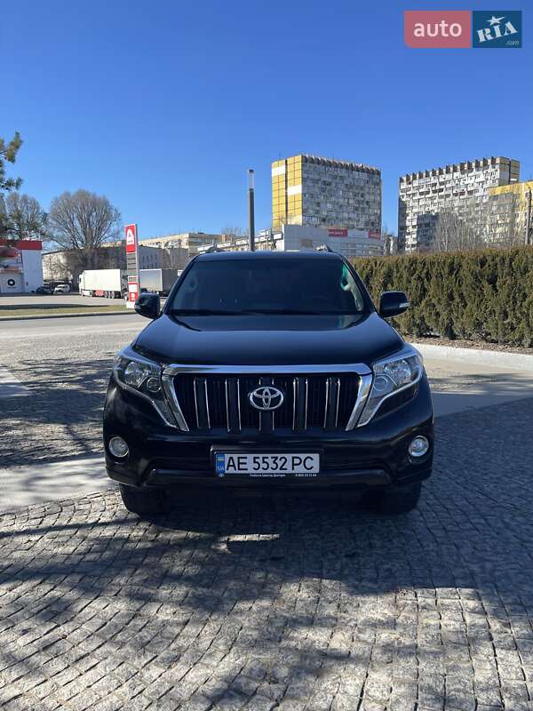 Внедорожник / Кроссовер Toyota Land Cruiser Prado 2016 в Днепре