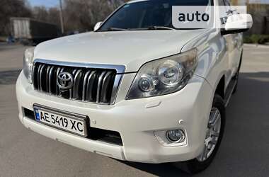 Внедорожник / Кроссовер Toyota Land Cruiser Prado 2010 в Днепре