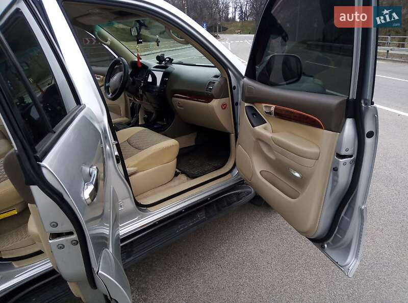 Позашляховик / Кросовер Toyota Land Cruiser Prado 2005 в Чернігові