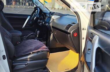 Внедорожник / Кроссовер Toyota Land Cruiser Prado 2017 в Кривом Роге