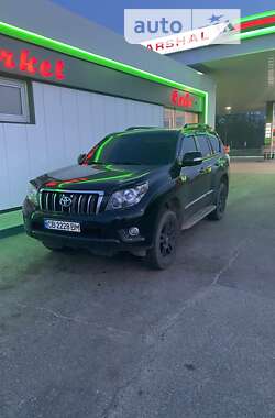 Позашляховик / Кросовер Toyota Land Cruiser Prado 2010 в Києві