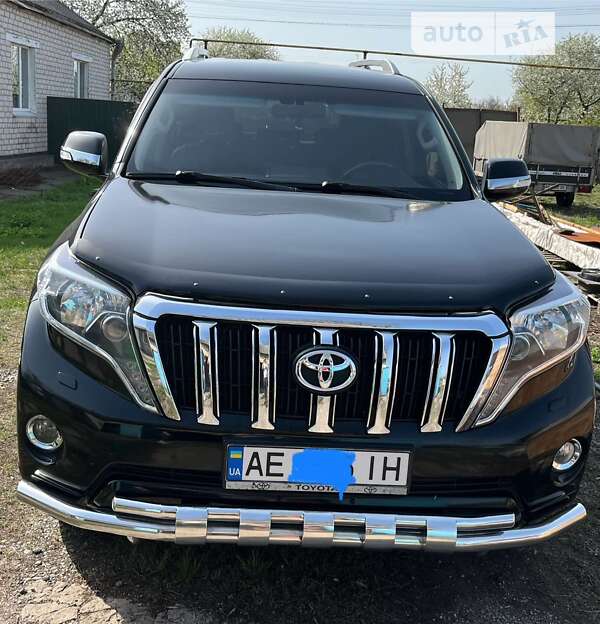 Позашляховик / Кросовер Toyota Land Cruiser Prado 2010 в Дніпрі