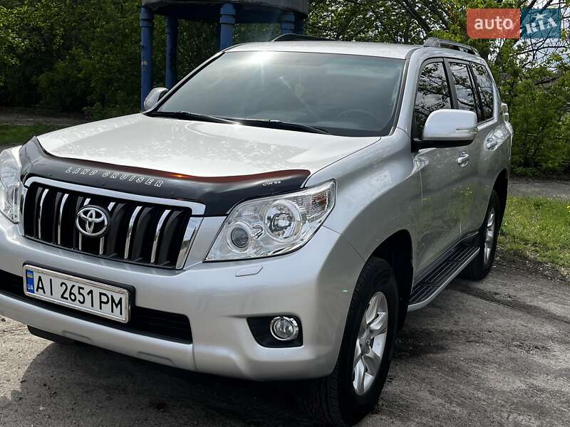 Позашляховик / Кросовер Toyota Land Cruiser Prado 2011 в Києві