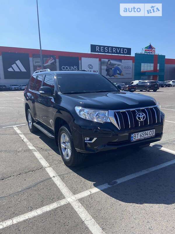 Внедорожник / Кроссовер Toyota Land Cruiser Prado 2019 в Ровно