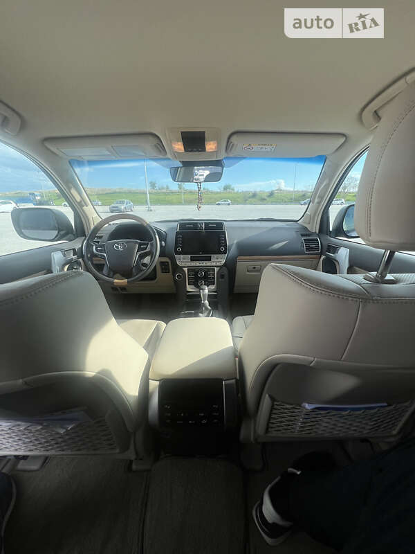 Внедорожник / Кроссовер Toyota Land Cruiser Prado 2021 в Сумах