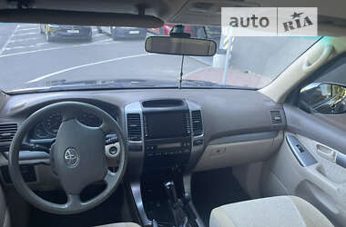 Позашляховик / Кросовер Toyota Land Cruiser Prado 2006 в Києві
