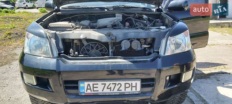 Внедорожник / Кроссовер Toyota Land Cruiser Prado 2005 в Каменском