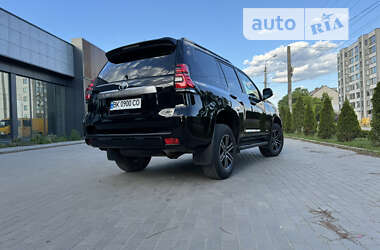 Позашляховик / Кросовер Toyota Land Cruiser Prado 2019 в Березному