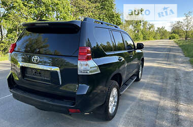 Позашляховик / Кросовер Toyota Land Cruiser Prado 2010 в Гостомелі