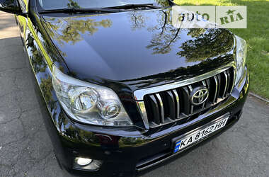 Внедорожник / Кроссовер Toyota Land Cruiser Prado 2011 в Киеве