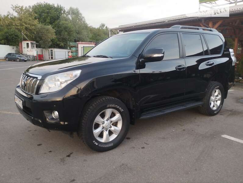 Внедорожник / Кроссовер Toyota Land Cruiser Prado 2011 в Ужгороде