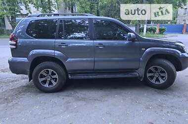 Позашляховик / Кросовер Toyota Land Cruiser Prado 2007 в Києві