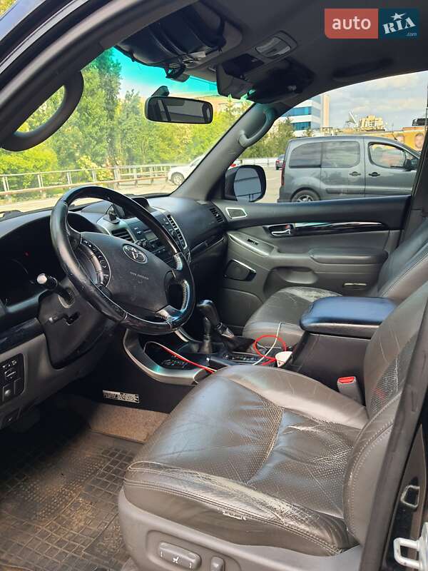 Позашляховик / Кросовер Toyota Land Cruiser Prado 2008 в Києві