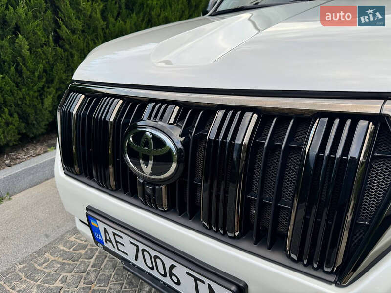 Внедорожник / Кроссовер Toyota Land Cruiser Prado 2022 в Днепре