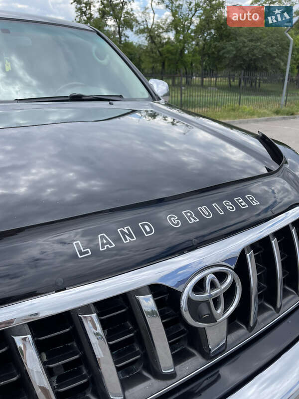 Внедорожник / Кроссовер Toyota Land Cruiser Prado 2004 в Днепре