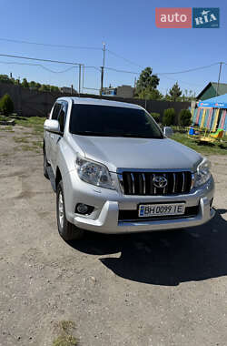 Внедорожник / Кроссовер Toyota Land Cruiser Prado 2010 в 