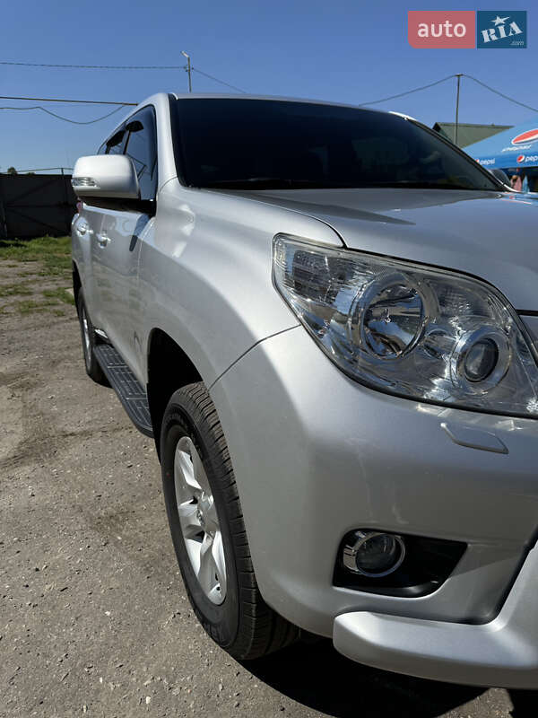 Позашляховик / Кросовер Toyota Land Cruiser Prado 2010 в Подільську