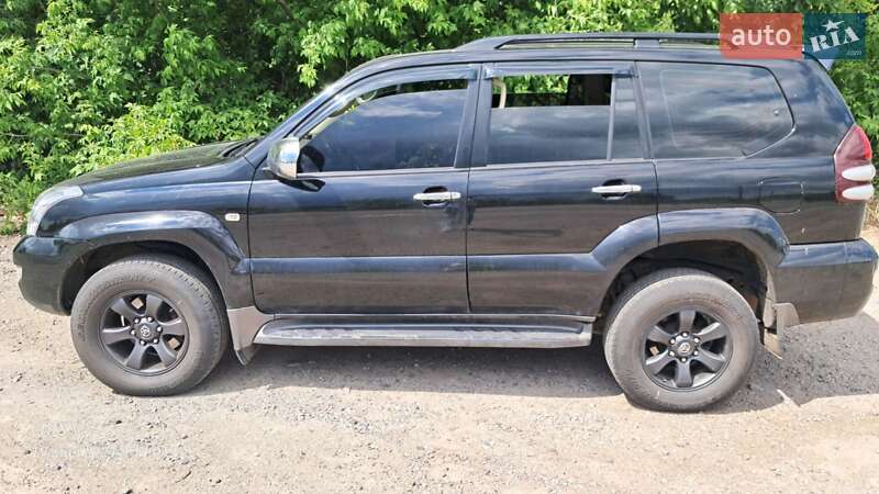 Внедорожник / Кроссовер Toyota Land Cruiser Prado 2004 в Чернигове