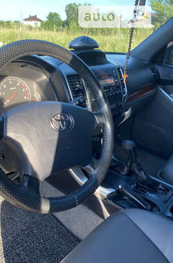 Внедорожник / Кроссовер Toyota Land Cruiser Prado 2006 в 