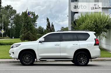 Внедорожник / Кроссовер Toyota Land Cruiser Prado 2018 в Киеве