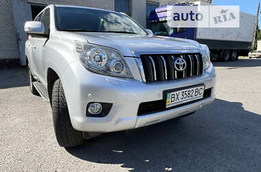 Внедорожник / Кроссовер Toyota Land Cruiser Prado 2010 в Хмельницком