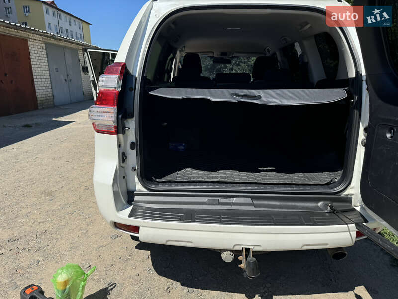 Внедорожник / Кроссовер Toyota Land Cruiser Prado 2014 в Харькове