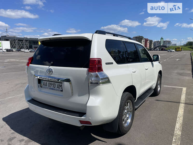 Внедорожник / Кроссовер Toyota Land Cruiser Prado 2012 в Киеве