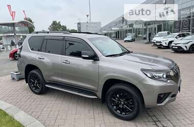 Позашляховик / Кросовер Toyota Land Cruiser Prado 2021 в Києві