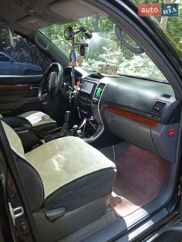 Внедорожник / Кроссовер Toyota Land Cruiser Prado 2006 в Запорожье