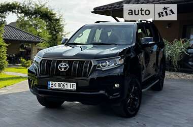 Позашляховик / Кросовер Toyota Land Cruiser Prado 2022 в Рівному