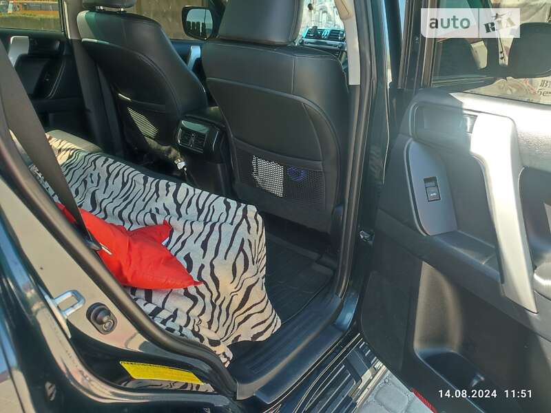 Внедорожник / Кроссовер Toyota Land Cruiser Prado 2016 в Дунаевцах