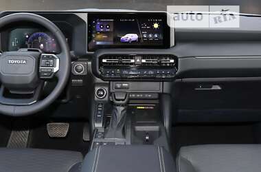 Внедорожник / Кроссовер Toyota Land Cruiser Prado 2024 в 