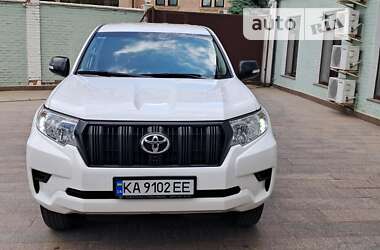 Позашляховик / Кросовер Toyota Land Cruiser Prado 2021 в Києві