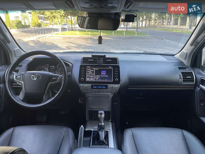 Позашляховик / Кросовер Toyota Land Cruiser Prado 2020 в Дніпрі фото 9 Позашляховик / Кросовер Toyota Land Cruiser Prado 2020 в Дніпрі