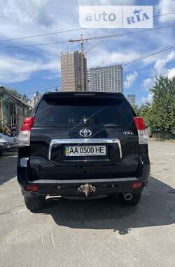 Позашляховик / Кросовер Toyota Land Cruiser Prado 2010 в Києві