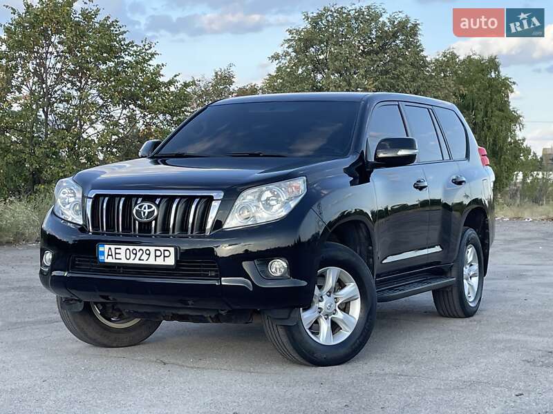 Внедорожник / Кроссовер Toyota Land Cruiser Prado 2010 в Днепре