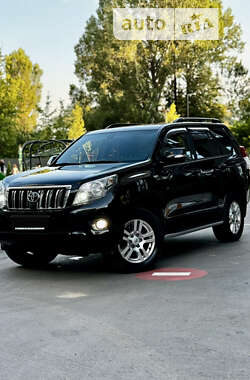 Позашляховик / Кросовер Toyota Land Cruiser Prado 2010 в Києві