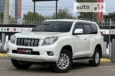 Позашляховик / Кросовер Toyota Land Cruiser Prado 2010 в Києві