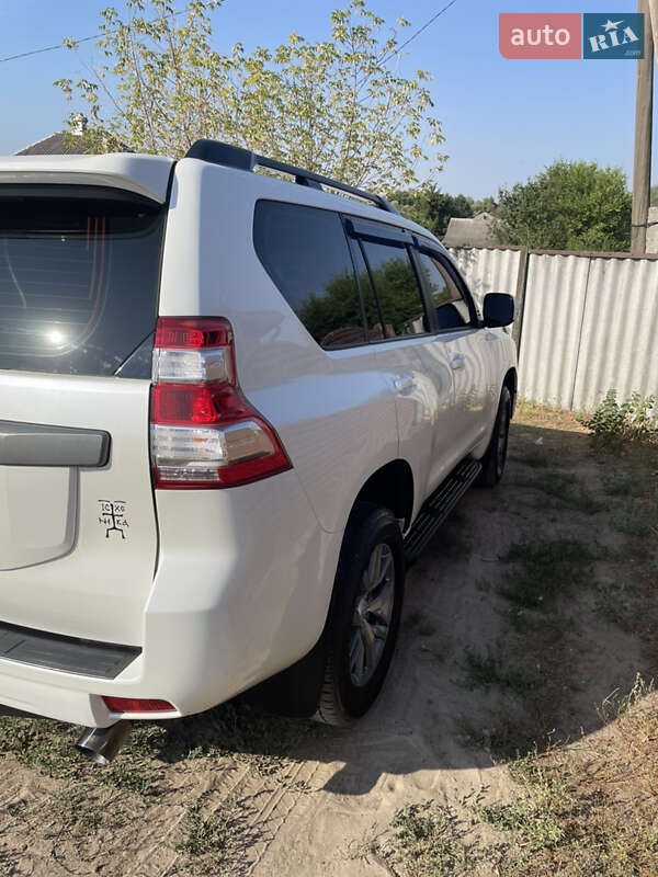 Внедорожник / Кроссовер Toyota Land Cruiser Prado 2015 в Харькове фото 4 Внедорожник / Кроссовер Toyota Land Cruiser Prado 2015 в Харькове