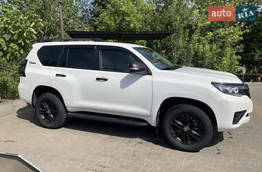 Позашляховик / Кросовер Toyota Land Cruiser Prado 2022 в 