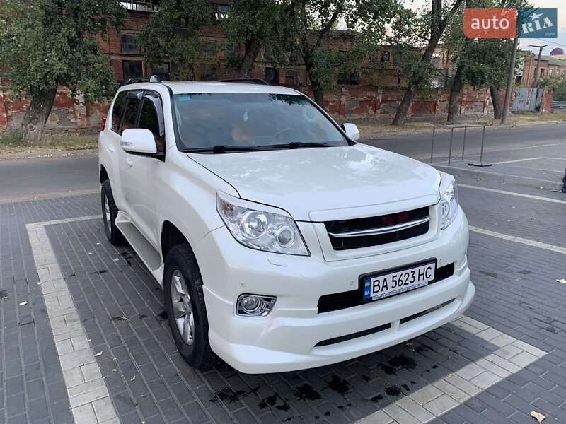 Внедорожник / Кроссовер Toyota Land Cruiser Prado 2013 в Кропивницком