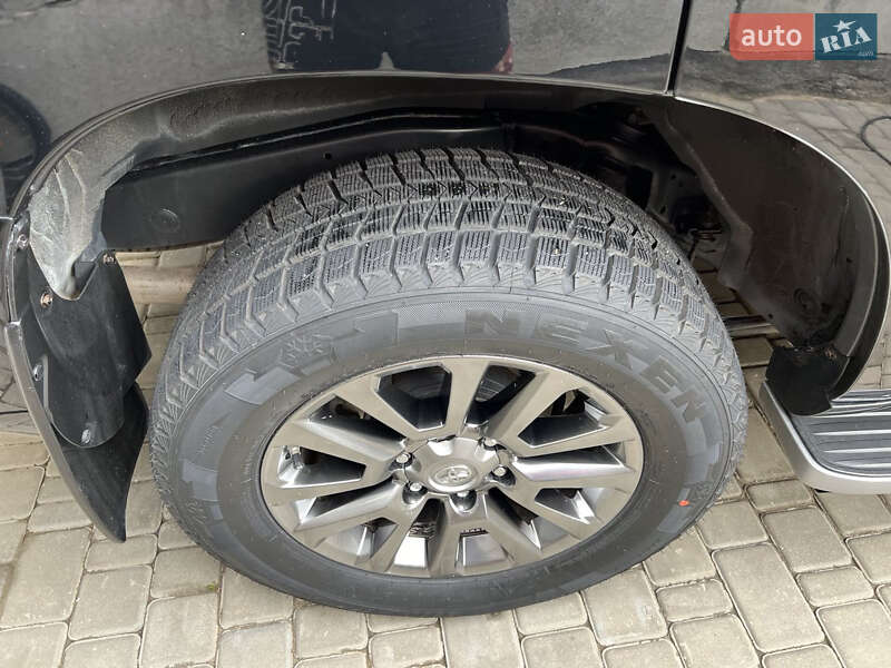 Внедорожник / Кроссовер Toyota Land Cruiser Prado 2018 в Виннице
