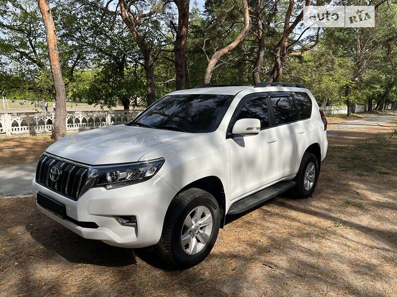 Внедорожник / Кроссовер Toyota Land Cruiser Prado 2017 в Днепре фото 27 Внедорожник / Кроссовер Toyota Land Cruiser Prado 2017 в Днепре