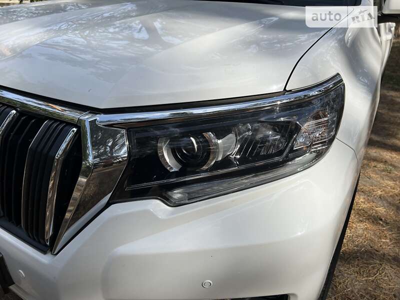Внедорожник / Кроссовер Toyota Land Cruiser Prado 2017 в Днепре фото 43 Внедорожник / Кроссовер Toyota Land Cruiser Prado 2017 в Днепре