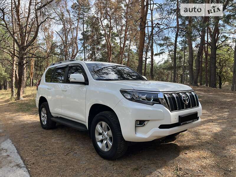 Внедорожник / Кроссовер Toyota Land Cruiser Prado 2017 в Днепре фото 73 Внедорожник / Кроссовер Toyota Land Cruiser Prado 2017 в Днепре