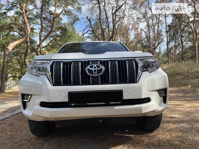 Внедорожник / Кроссовер Toyota Land Cruiser Prado 2017 в Днепре фото 82 Внедорожник / Кроссовер Toyota Land Cruiser Prado 2017 в Днепре