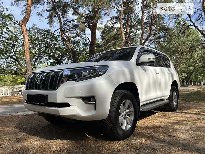 Внедорожник / Кроссовер Toyota Land Cruiser Prado 2017 в Днепре фото 86 Внедорожник / Кроссовер Toyota Land Cruiser Prado 2017 в Днепре
