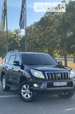 Внедорожник / Кроссовер Toyota Land Cruiser Prado 2011 в Харькове